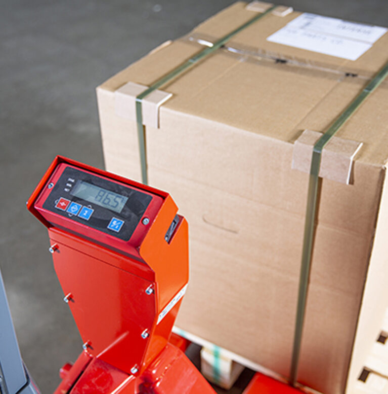 5 yash-engineers-scale-pallet-truck-india